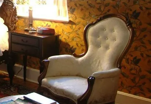 Queen Anne Inn Annapolis Royal Bed & Breakfast