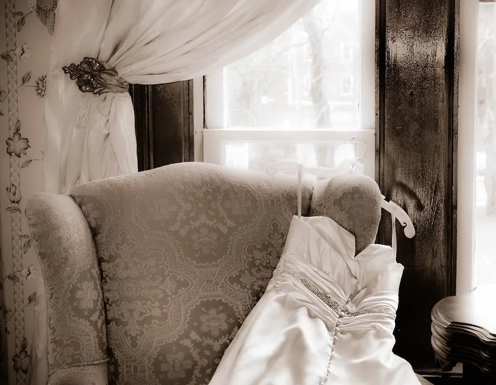 Queen Anne Inn Annapolis Royal Bed & Breakfast